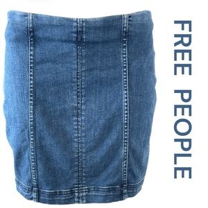 FREE PEOPLE Blue Mini Pencil Skirt, Size 6.